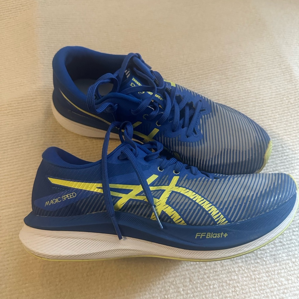 ASICS Magic Speed 3